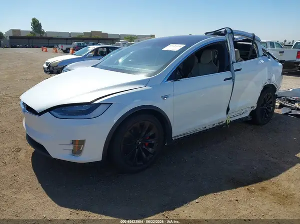 5YJXCAE28GF004346 2016 TESLA MODEL X - Image 2