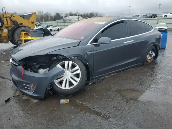 5YJXCAE28GF004394 2016 TESLA MODEL X - Image 1