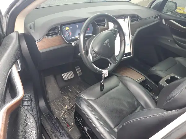 5YJXCAE28GF004394 2016 TESLA MODEL X - Image 8