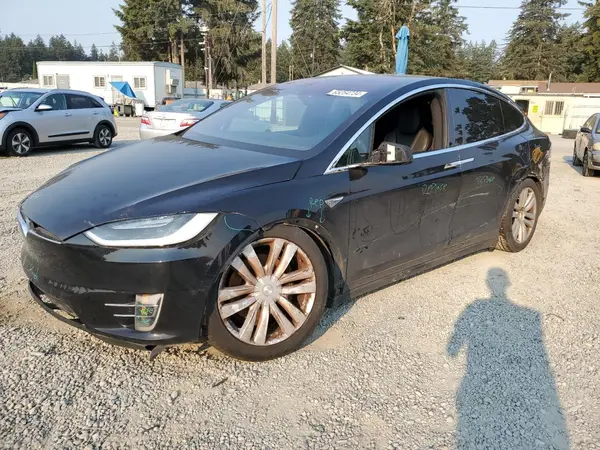 5YJXCAE28GF005190 2016 TESLA MODEL X - Image 1