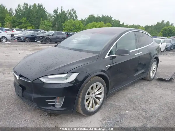 5YJXCAE28GF007814 2016 TESLA MODEL X - Image 2