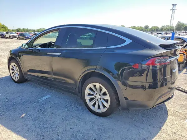 5YJXCAE28GF008736 2016 TESLA MODEL X - Image 2