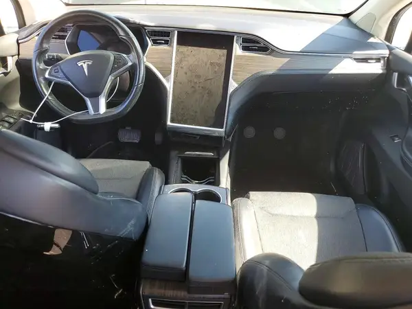 5YJXCAE28GF008736 2016 TESLA MODEL X - Image 8