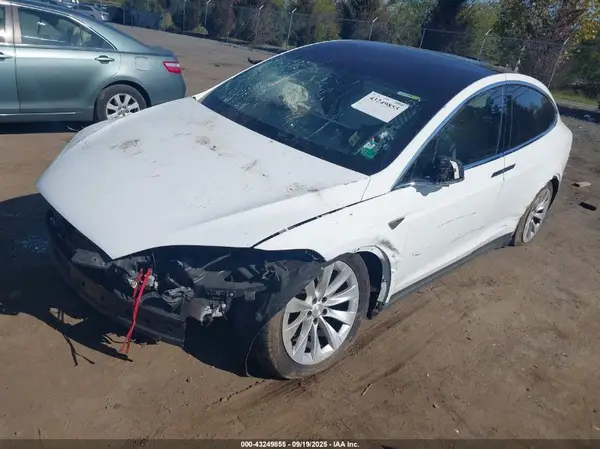 5YJXCAE28GF013418 2016 TESLA MODEL X - Image 2
