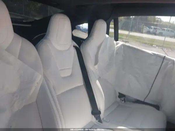 5YJXCAE28GF013418 2016 TESLA MODEL X - Image 8