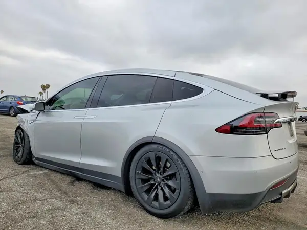 5YJXCAE28GF020966 2016 TESLA MODEL X - Image 2