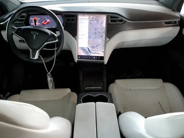 5YJXCAE28GF029263 2016 TESLA MODEL X - Image 8