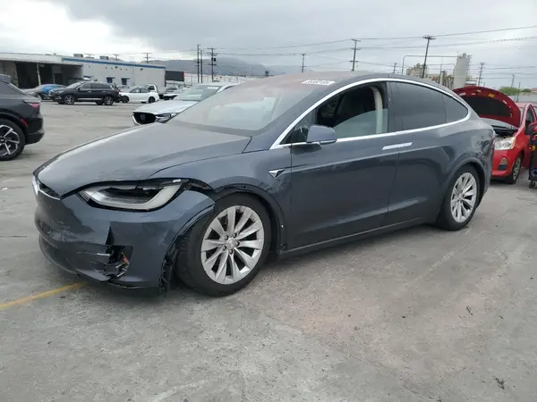 5YJXCAE28HF045710 2017 TESLA MODEL X - Image 1