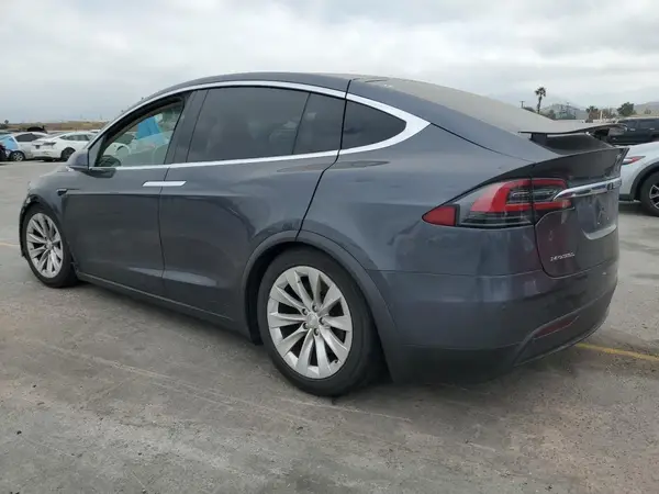 5YJXCAE28HF045710 2017 TESLA MODEL X - Image 2