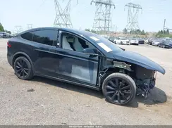 5YJXCAE28JF088921 2018 TESLA MODEL X