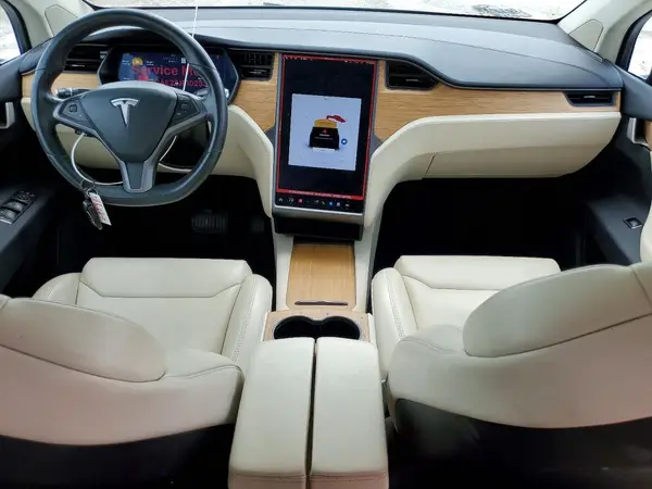5YJXCAE28JF102333 2018 TESLA MODEL X - Image 8