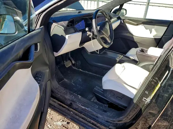 5YJXCAE28JF106348 2018 TESLA MODEL X - Image 8