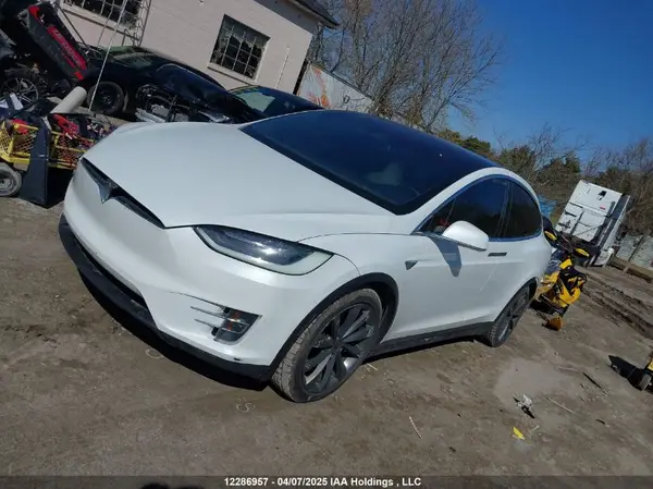 5YJXCAE28JF115938 2018 TESLA MODEL X - Image 2