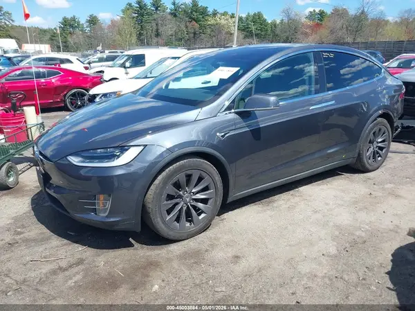 5YJXCAE28JF122131 2018 TESLA MODEL X - Image 2