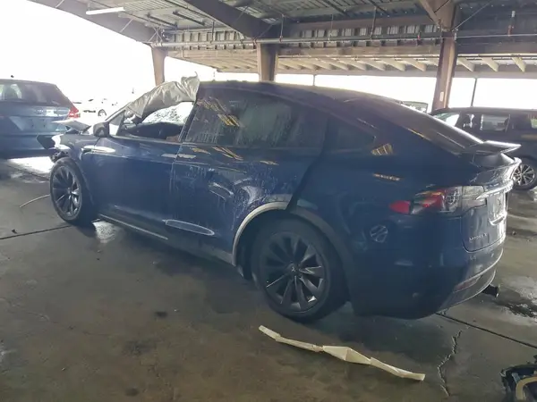 5YJXCAE28JF129631 2018 TESLA MODEL X - Image 2