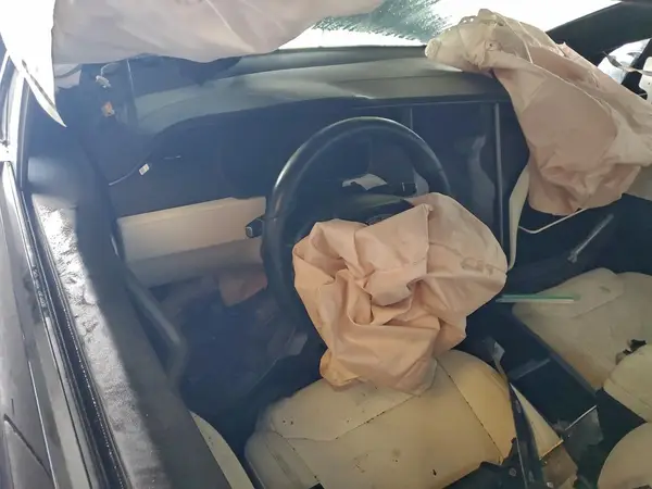 5YJXCAE28JF129631 2018 TESLA MODEL X - Image 8