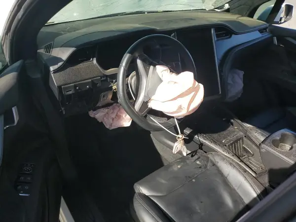 5YJXCAE28JF140113 2018 TESLA MODEL X - Image 8