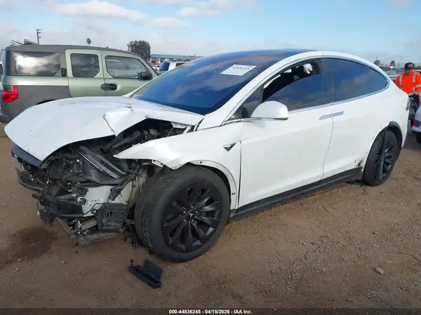 5YJXCAE28KF150450 2019 TESLA MODEL X - Image 2