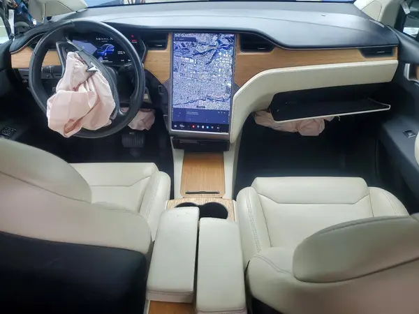5YJXCAE28KF184856 2019 TESLA MODEL X - Image 8