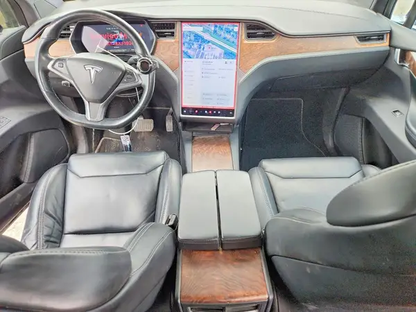 5YJXCAE28KF193055 2019 TESLA MODEL X - Image 8
