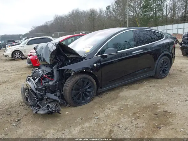 5YJXCAE28KF195047 2019 TESLA MODEL X - Image 2