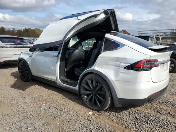 5YJXCAE28LF235645 2020 TESLA MODEL X - Image 2