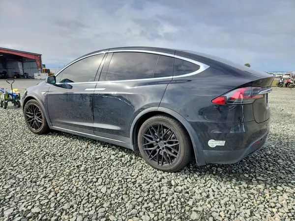 5YJXCAE29GF001732 2016 TESLA MODEL X - Image 2