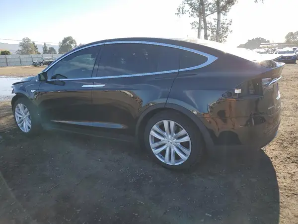 5YJXCAE29GF001830 2016 TESLA MODEL X - Image 2
