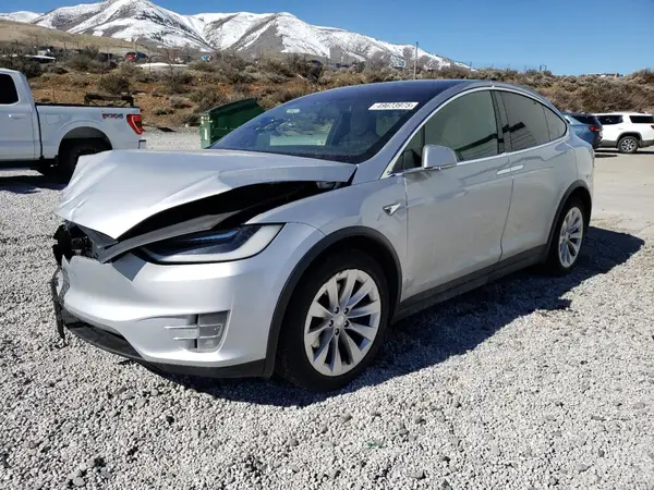 5YJXCAE29GF004033 2016 TESLA MODEL X - Image 1