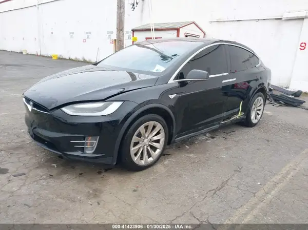 5YJXCAE29GF004839 2016 TESLA MODEL X - Image 2