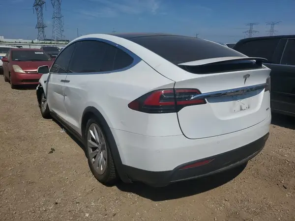 5YJXCAE29HF035784 2017 TESLA MODEL X - Image 2