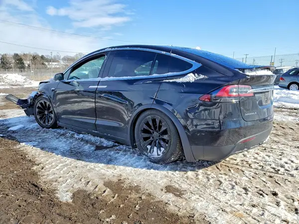 5YJXCAE29HF040564 2017 TESLA MODEL X - Image 2