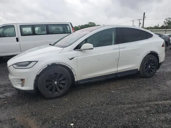 5YJXCAE29HF045697 2017 TESLA MODEL X - Image 1