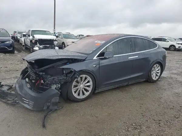 5YJXCAE29HF059132 2017 TESLA MODEL X - Image 1