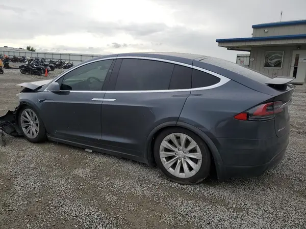 5YJXCAE29HF059132 2017 TESLA MODEL X - Image 2