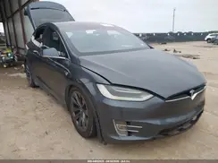 5YJXCAE29JF099961 2018 TESLA MODEL X