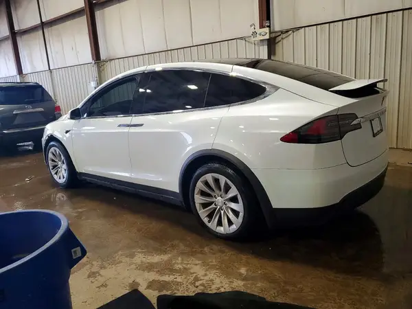 5YJXCAE29JF117455 2018 TESLA MODEL X - Image 2