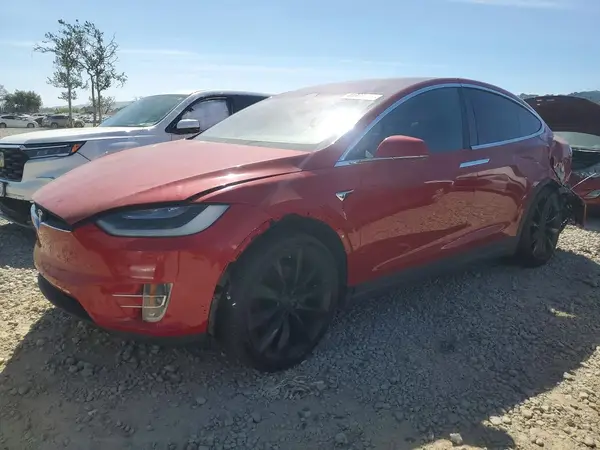 5YJXCAE29JF119884 2018 TESLA MODEL X