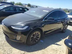 5YJXCAE29JF142761 2018 TESLA MODEL X