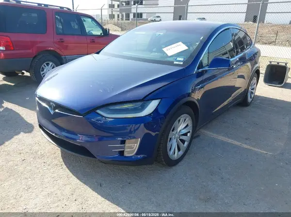 5YJXCAE29KF196871 2019 TESLA MODEL X - Image 2