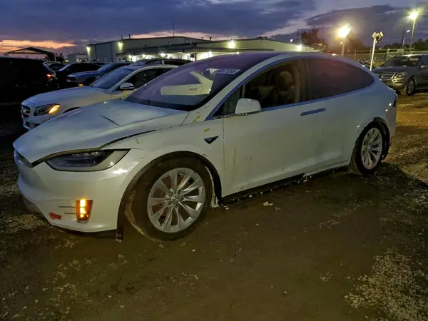 5YJXCAE29LF232740 2020 TESLA MODEL X