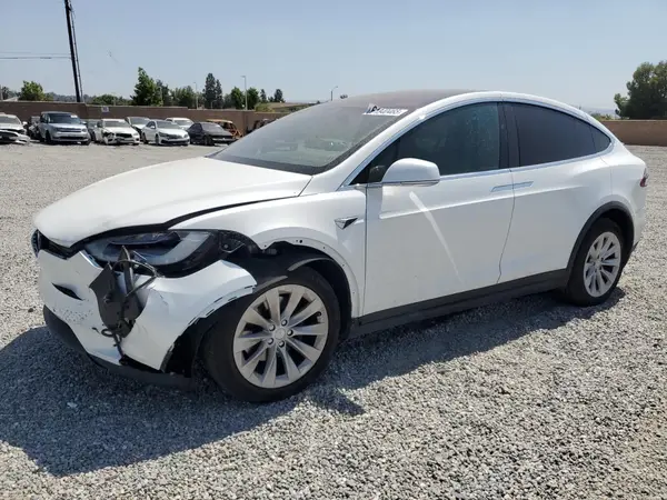 5YJXCAE29MF324304 2021 TESLA MODEL X - Image 1