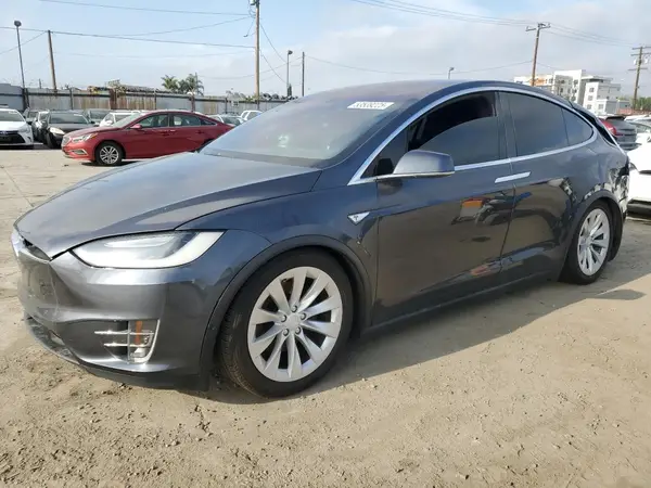 5YJXCAE2XGF001562 2016 TESLA MODEL X - Image 1