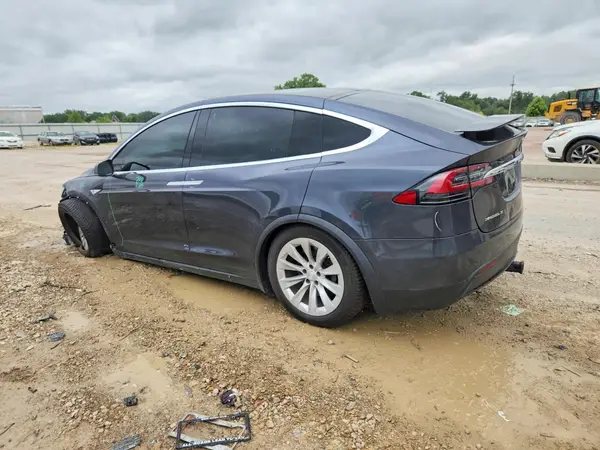 5YJXCAE2XGF003571 2016 TESLA MODEL X - Image 2
