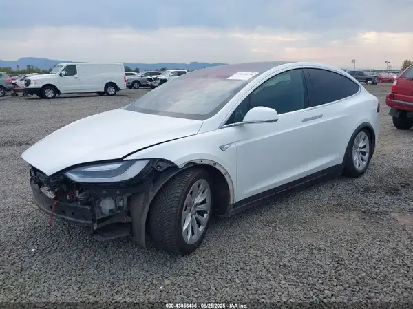 5YJXCAE2XGF009161 2016 TESLA MODEL X - Image 2