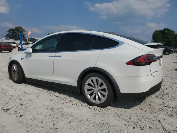 5YJXCAE2XGF017860 2016 TESLA MODEL X - Image 2