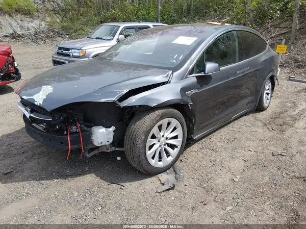 5YJXCAE2XGF019821 2016 TESLA MODEL X - Image 2