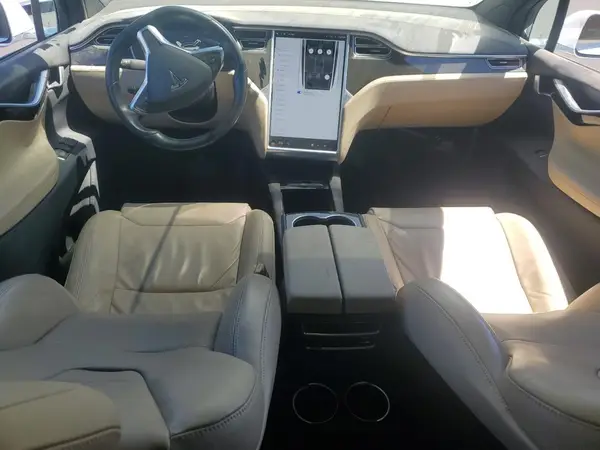 5YJXCAE2XGF020368 2016 TESLA MODEL X - Image 8