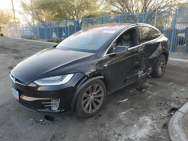 5YJXCAE2XGF029264 2016 TESLA MODEL X - Image 1