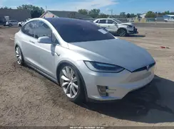 5YJXCAE2XHF048804 2017 TESLA MODEL X